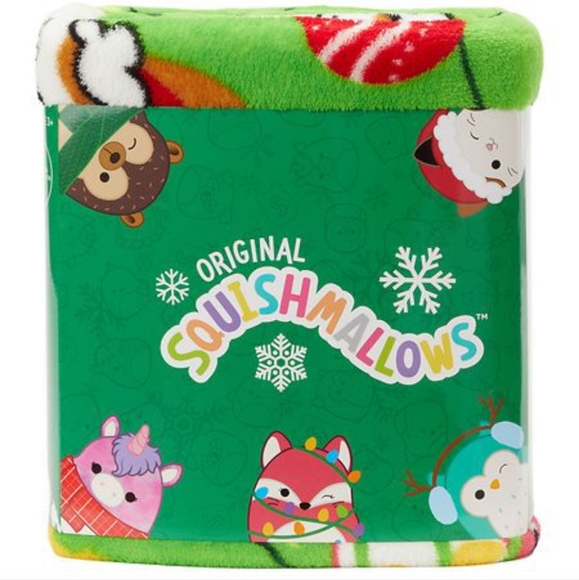 NWT Original Squishmallows Holiday Christmas Blanket XL 62x90 Cam, Fifi, Winston - Picture 1 of 3
